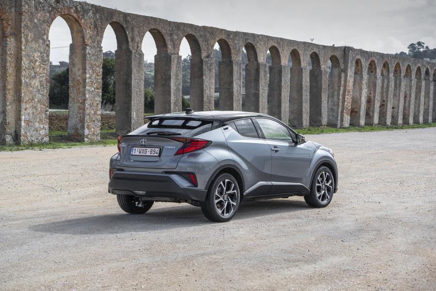 Toyota C-HR Hybrid 2019 года  (WW) (фото 137 из 174)